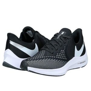 Nike || Women's Zoom Winflo 6 Running Shoes
Size 10